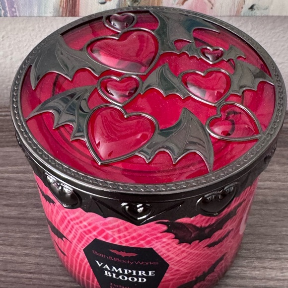 Vampire Blood Candle Bath and Body Works - Picture 2 of 4
